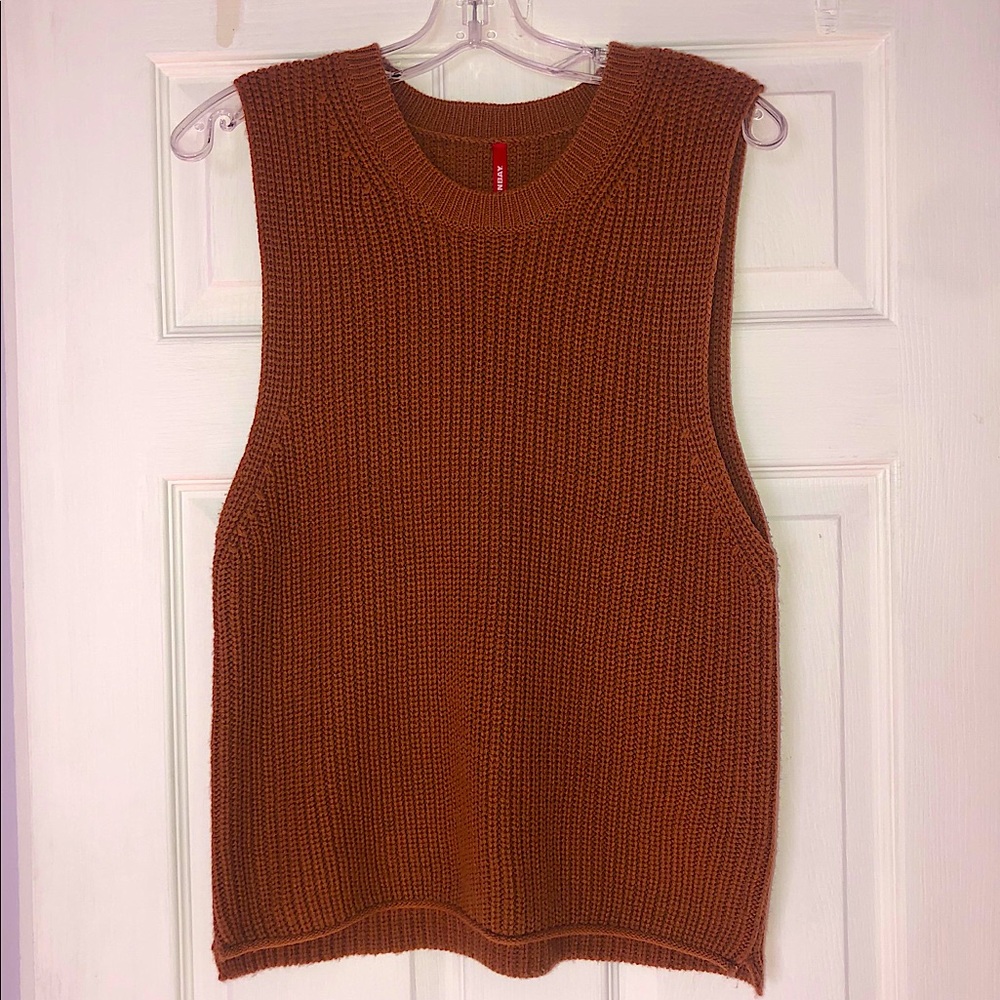 Women’s Medium Sweater Shell